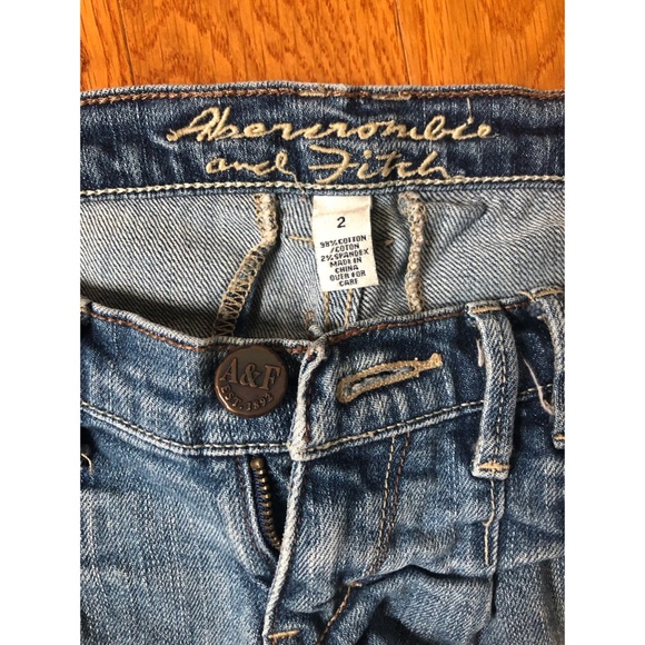 Abercrombie and Fitch jean shorts size 2 - Picture 4 of 4